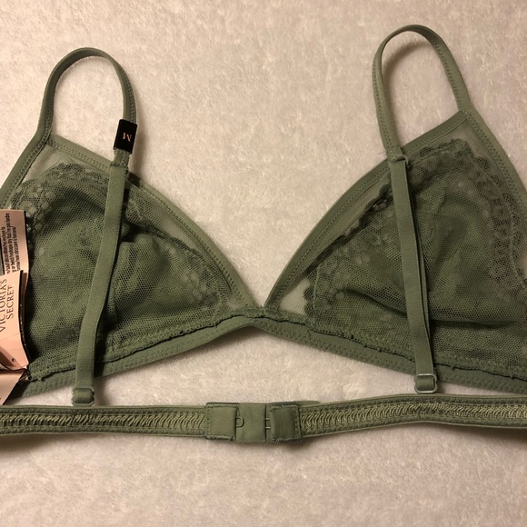 Victoria’s Secret NWT Triangle Bralette - Picture 3 of 3